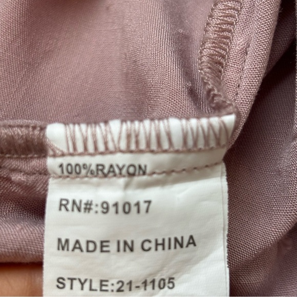 Solitaire Bohemian Floral Embroidered Top, Size Large - Picture 11 of 12